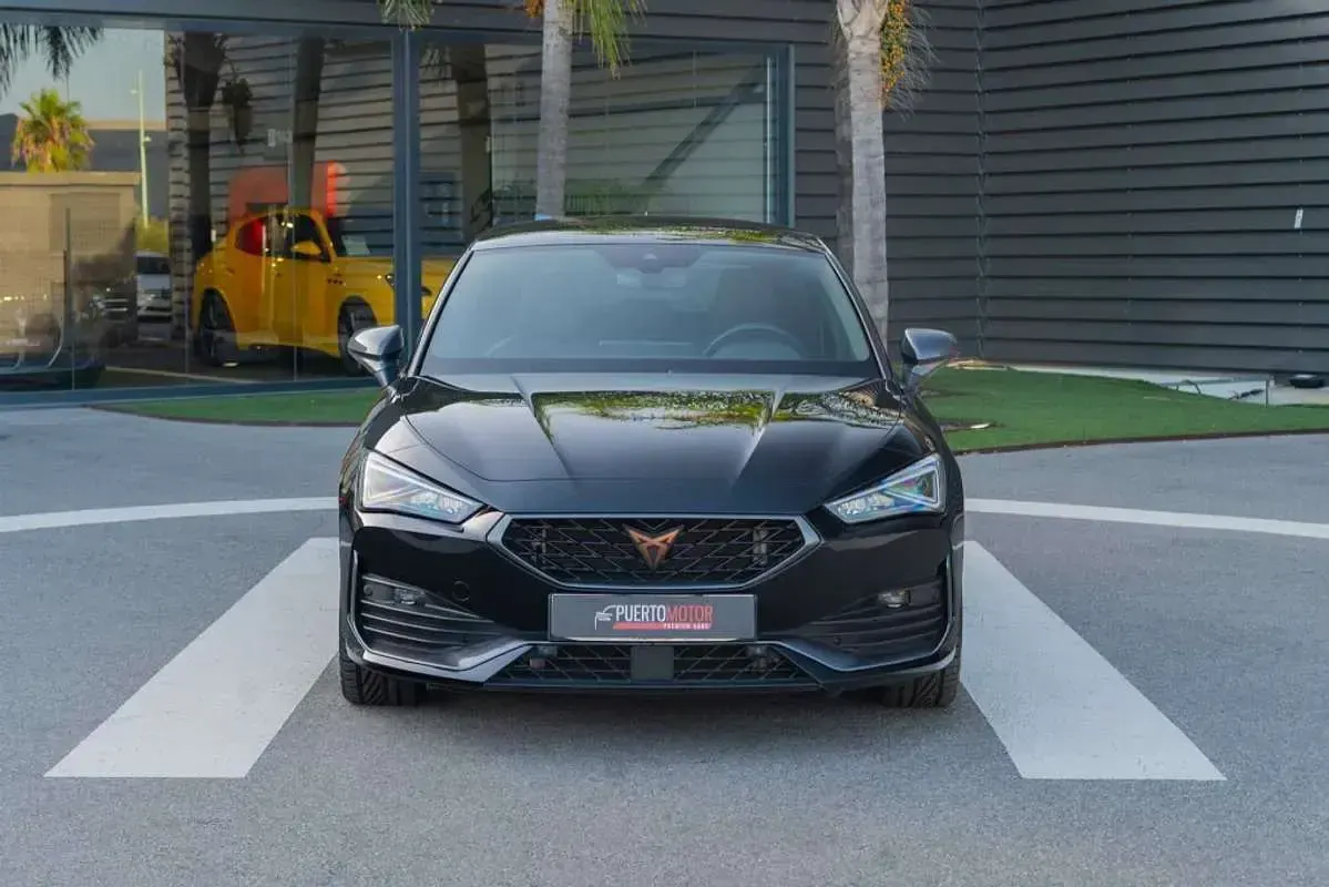 Usado Cupra Leon 150 CV (110 kW) 2022 Negro Utilitario