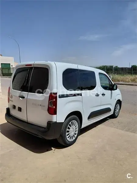 Usado Toyota Proace Verso Advance 131 CV (96 kW) 2022 Blanco Familiar