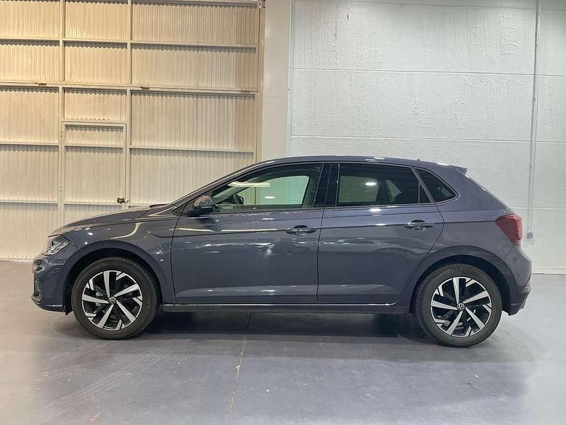 Usado VW Polo 95 CV (69 kW) 2024 Azul Berlina