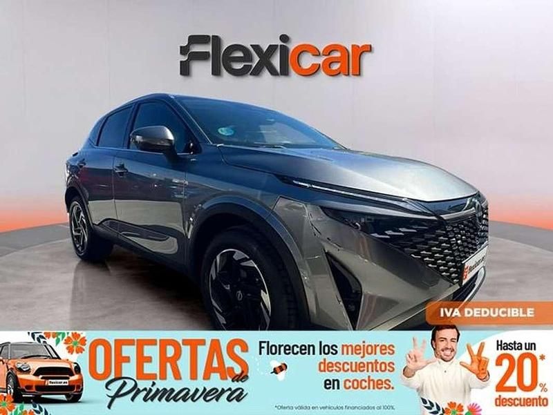 Usado Nissan Qashqai Acenta 158 CV (116 kW) 2025 Gris SUV