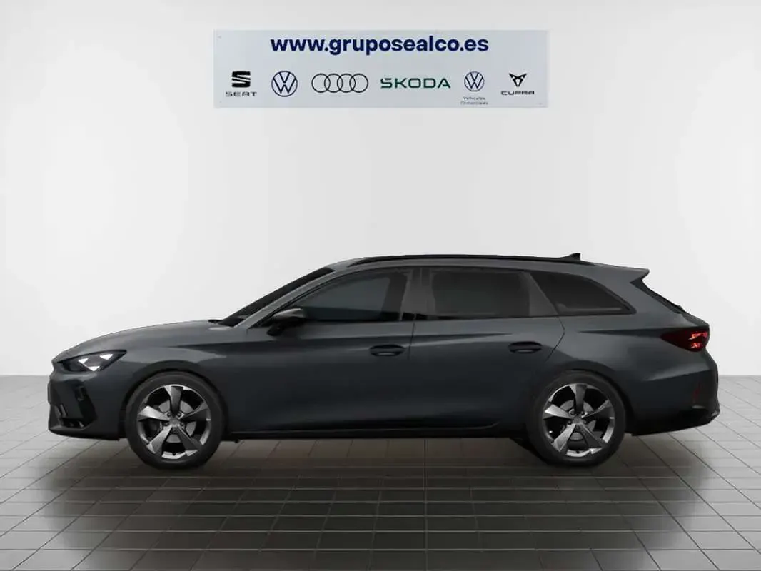 Nuevo Cupra Leon 150 CV (110 kW) 2026 Gris Familiar