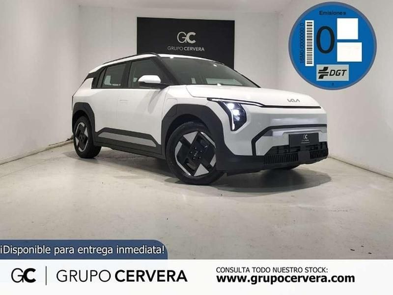 Blanco Nuevo 2025 Kia EV3 Air SUV | 33.990 € (Super precio) - Imagen 1/4