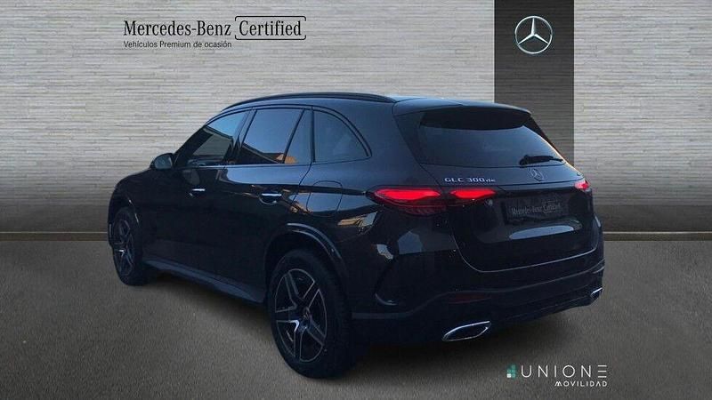 Usado Mercedes GLC300e 306 CV (225 kW) 2026 Gris