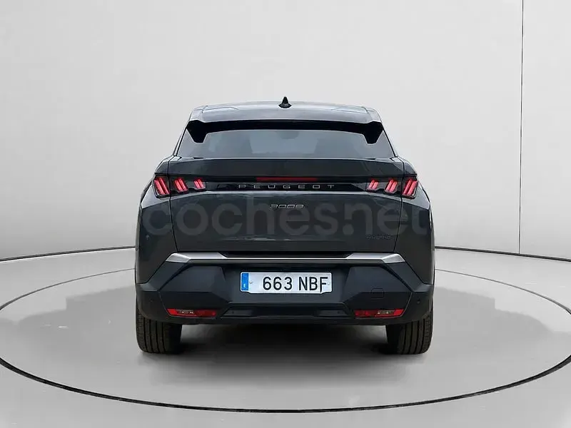 Usado Peugeot 3008 Allure 136 CV (100 kW) 2025 Gris / plata SUV