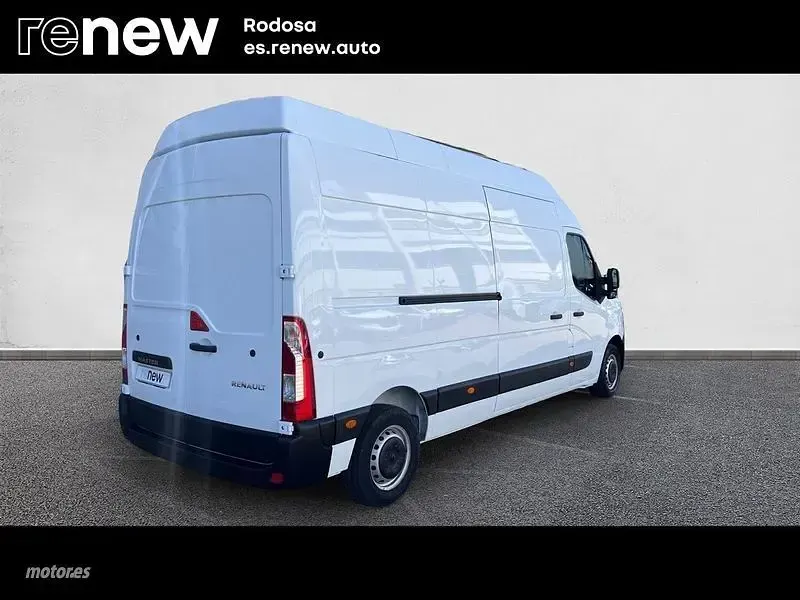 Usado Renault Master 130 CV (95 kW) 2023 Blanco Monovolumen