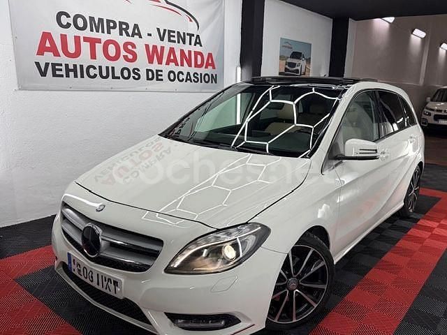 Usado Mercedes B180 AMG 109 CV (80 kW) 2015 Blanco Monovolumen