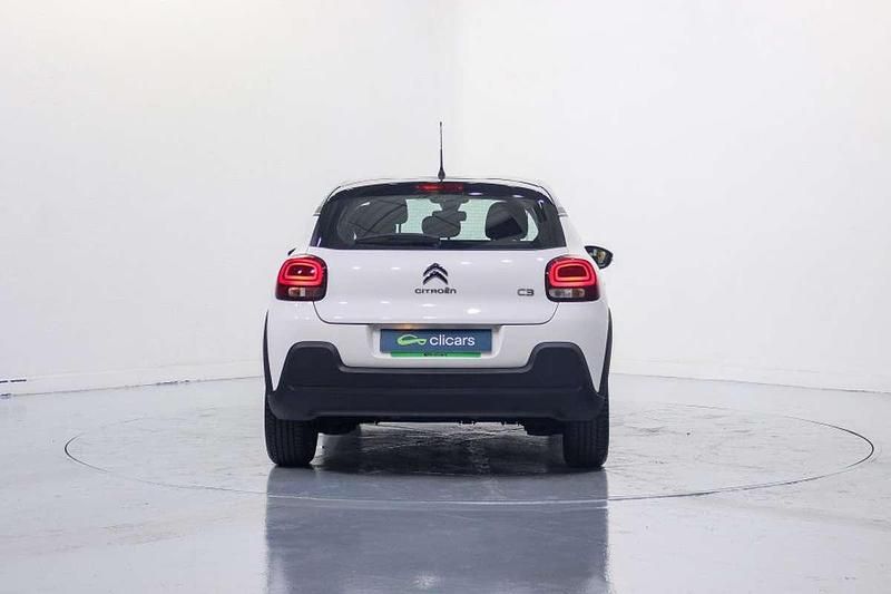 Usado Citroën C3 Feel 110 CV (80 kW) 2019 Blanco Utilitario