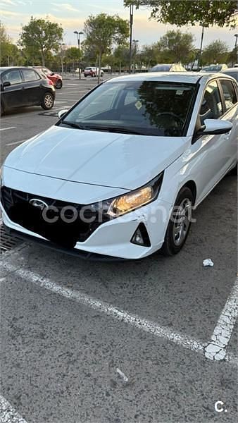 Blanco Usado 2022 Hyundai i20 Berlina | 13.600 € (Precio justo) - Imagen 1/4