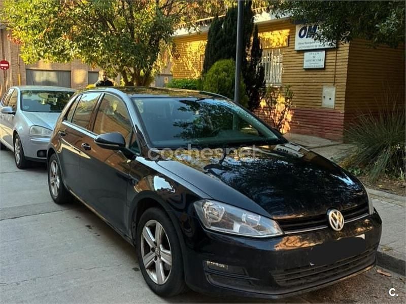 Negro Usado 2014 VW Golf VII Advance Berlina | 9800 € (Buen precio) - Imagen 1/4