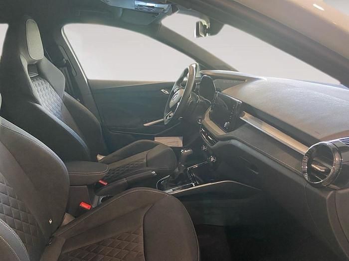 Usado Skoda Fabia 115 CV (84 kW) 2024 Gris Utilitario