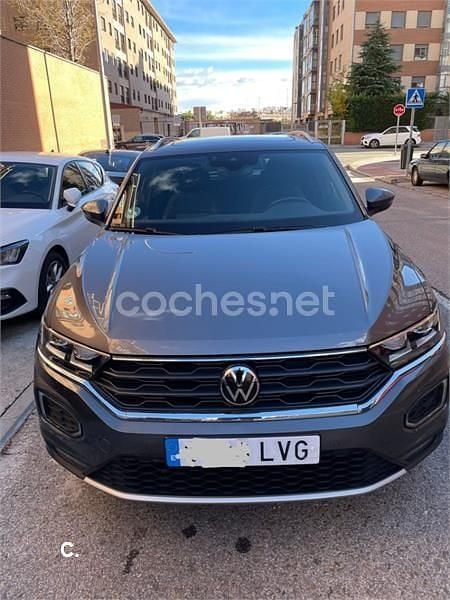 Usado VW T-Roc Sportline 150 CV (110 kW) 2021 Gris / plata SUV