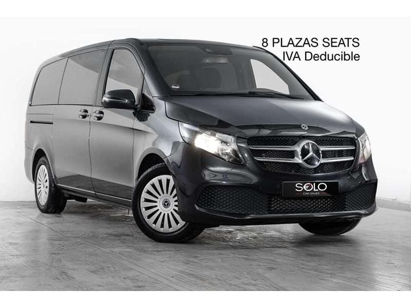 Gris / plata Usado 2022 Mercedes V220 Monovolumen | 49.500 € (Buen precio) - Imagen 1/4