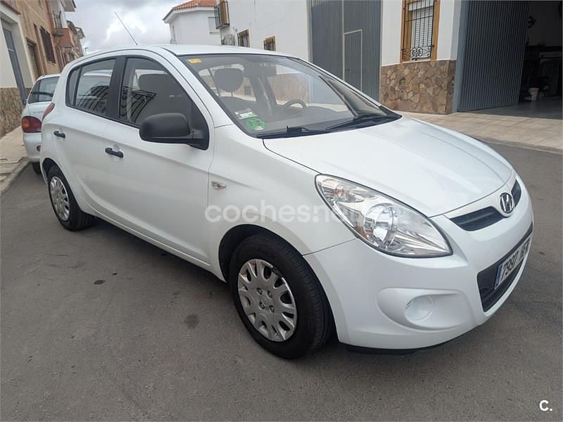 Blanco Usado 2011 Hyundai i20 Classic Berlina | 7800 € (Un poco caro) - Imagen 1/4