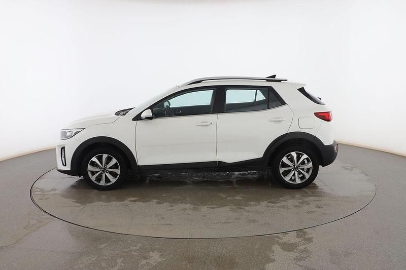 Usado Kia Stonic 84 CV (61 kW) 2023 Blanco SUV