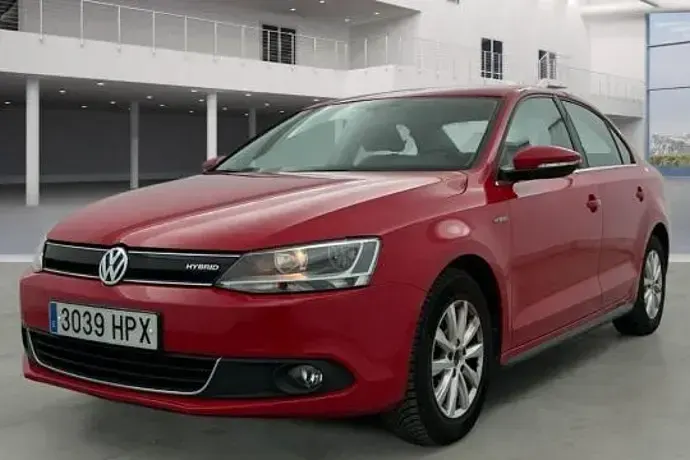 Usado VW Jetta 170 CV (125 kW) 2013 Rojo Berlina