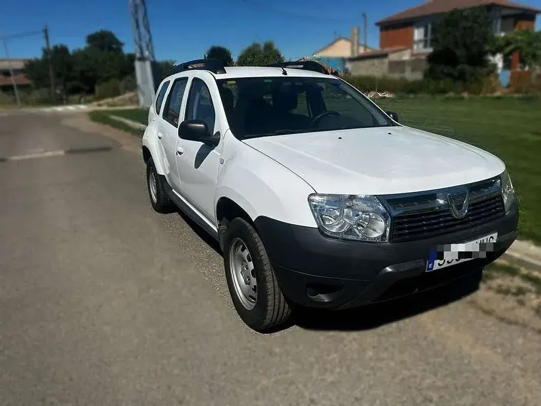 Usado Dacia Duster Base 105 CV (77 kW) 2011 Blanco SUV