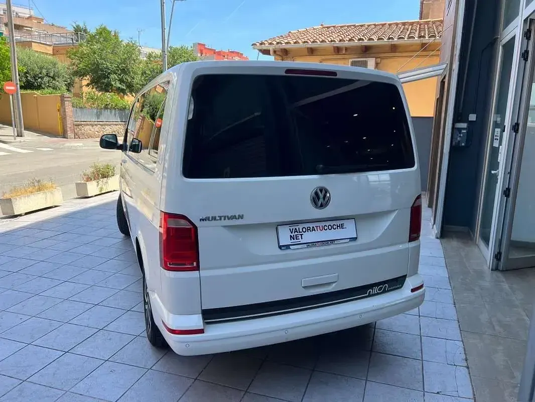 Usado VW Multivan 199 CV (146 kW) 2019 Blanco Monovolumen