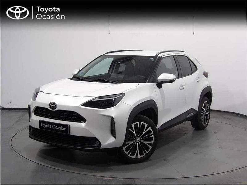 Usado Toyota Yaris Cross Style 132 CV (97 kW) 2024 Negro SUV