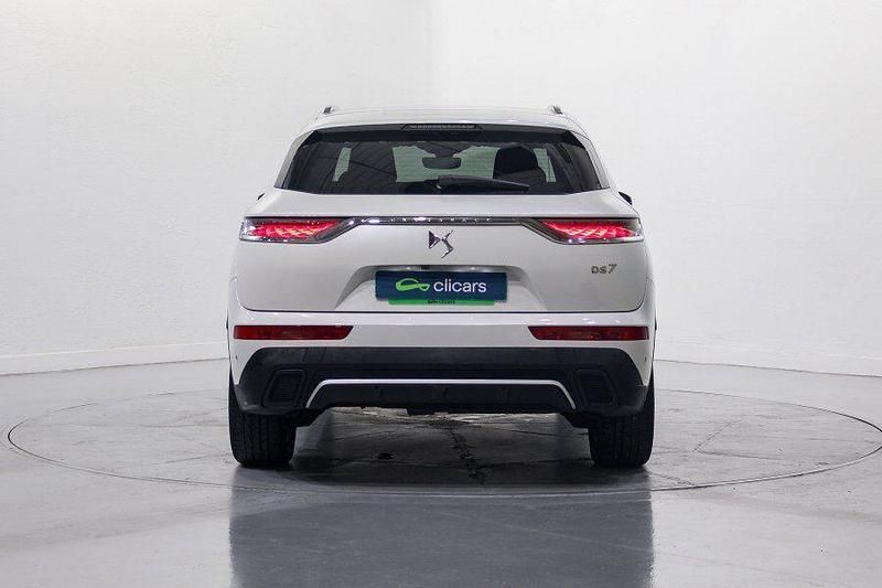 Usado DS Automobiles DS3 Crossback So Chic 130 CV (95 kW) 2019 Blanco SUV