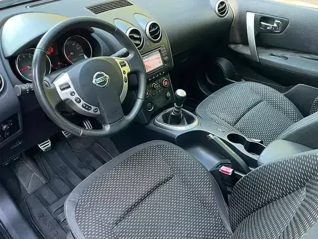 Usado Nissan Qashqai Tekna 141 CV (103 kW) 2009 Negro SUV