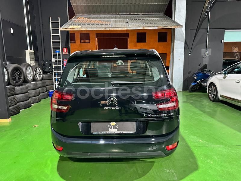 Usado Citroën C4 SpaceTourer Shine 130 CV (95 kW) 2022 Negro Monovolumen