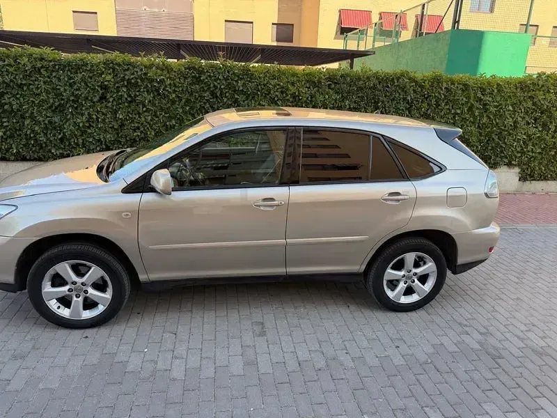 Usado Lexus RX300 President Line 204 CV (150 kW) 2006 Beige SUV