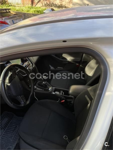 Blanco Usado 2017 Ford Focus Trend Berlina | 10.000 € (Buen precio) - Imagen 1/4
