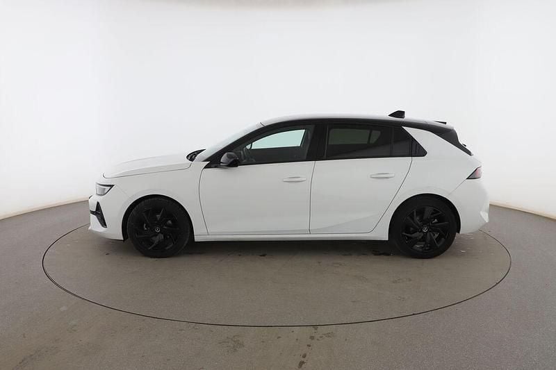 Usado Opel Astra GS Line 131 CV (96 kW) 2023 Blanco Utilitario