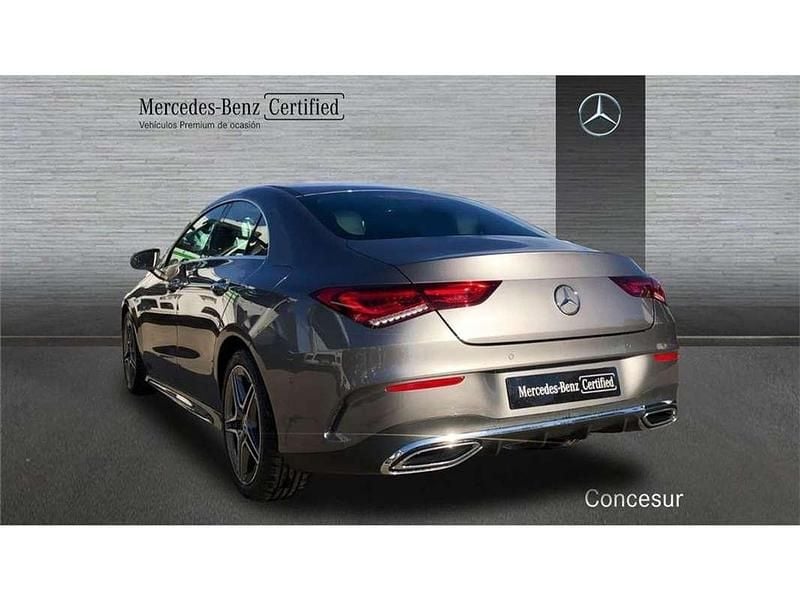 Usado Mercedes CLA180 122 CV (89 kW) 2022 Gris Berlina