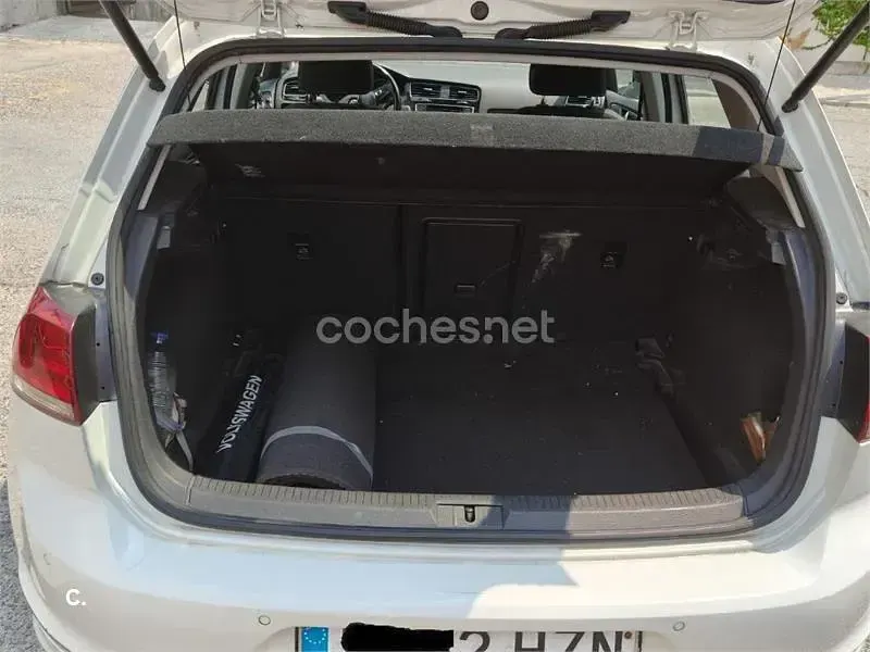 Usado VW Golf VII Advance 105 CV (77 kW) 2014 Blanco Berlina
