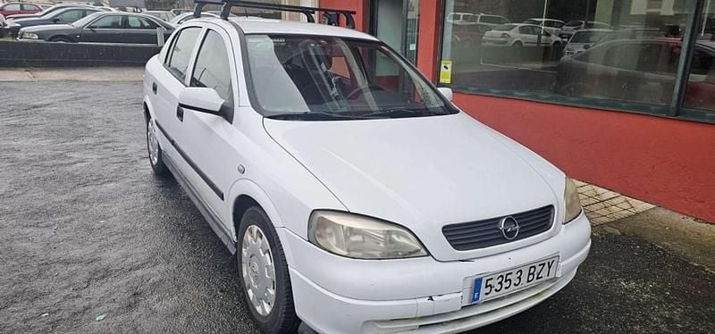 Blanco Usado 2002 Opel Astra Edition Utilitario | 2200 € - Imagen 1/4