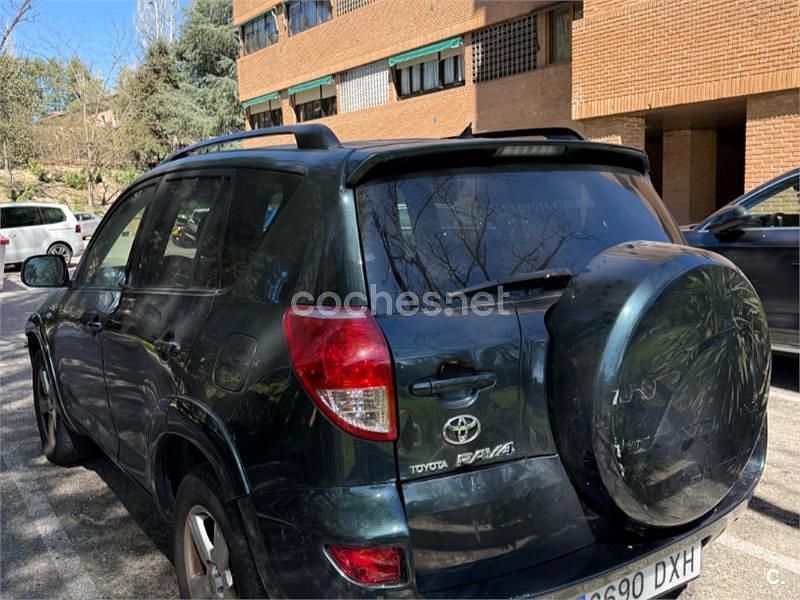 Usado Toyota RAV4 Premium 177 CV (130 kW) 2006 Negro SUV