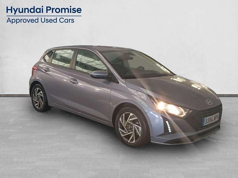 Usado Hyundai i20 84 CV (61 kW) 2024 Azul Utilitario