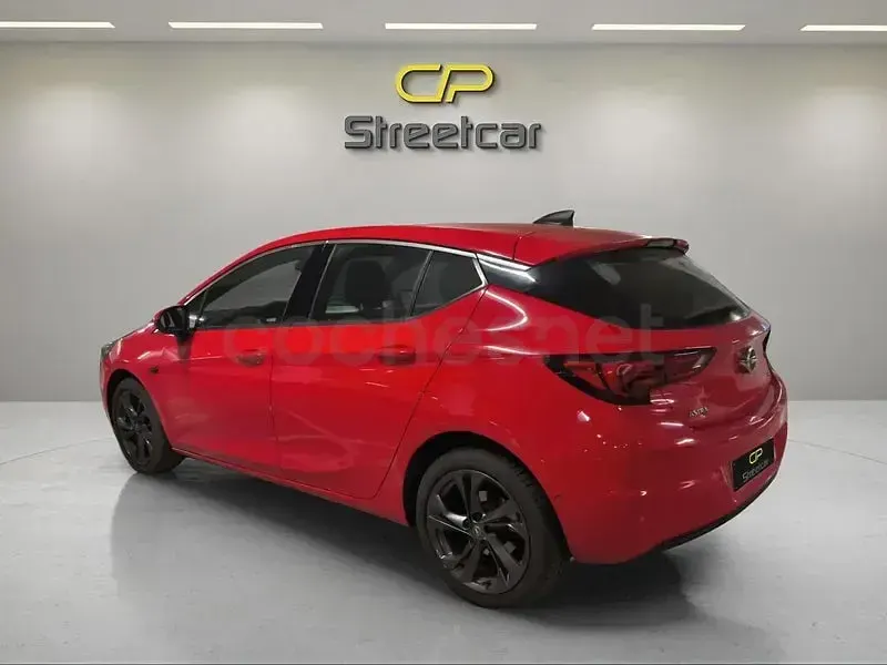 Usado Opel Astra Dynamic 136 CV (100 kW) 2016 Rojo Berlina