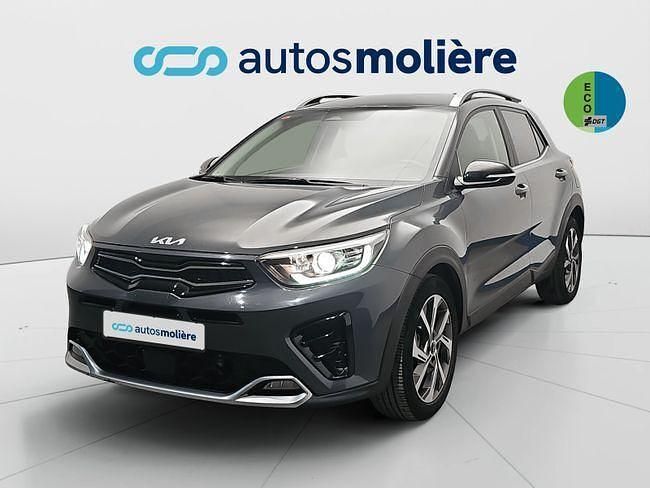 Usado Kia Stonic GT-Line 100 CV (73 kW) 2021 Gris SUV