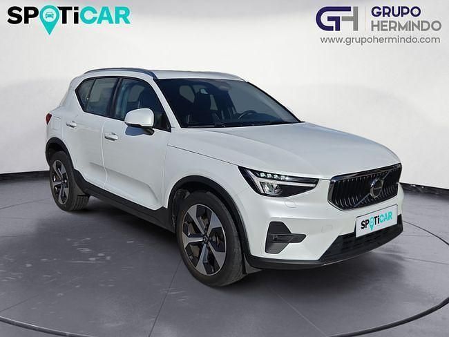 Usado Volvo XC40 Core 163 CV (119 kW) 2023 Blanco SUV
