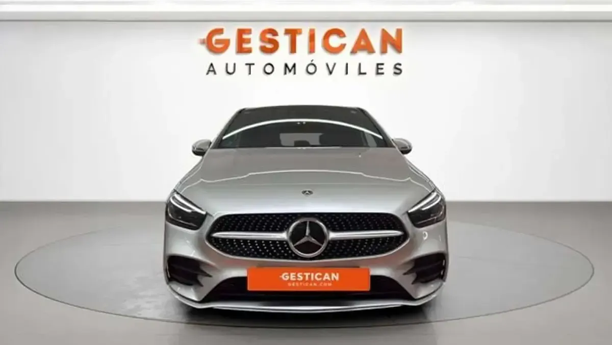 Usado Mercedes B250e 218 CV (160 kW) 2022 Gris Monovolumen