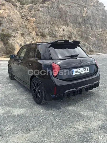 Usado Mini John Cooper Works 204 CV (150 kW) 2025 Negro Utilitario