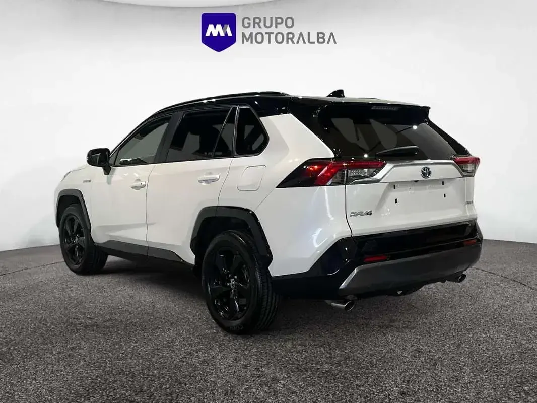 Usado Toyota RAV4 Hybrid Executive 197 CV (144 kW) 2019 Blanco SUV
