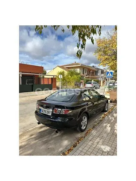Usado Mazda 6 Active 141 CV (103 kW) 2005 Negro Berlina