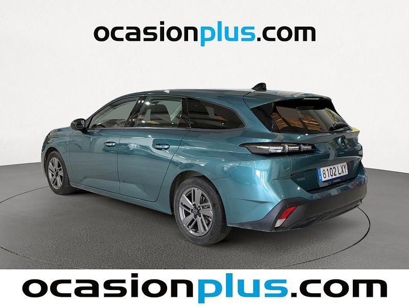 Usado Peugeot 308 SW Active 131 CV (96 kW) 2022 Azul Familiar