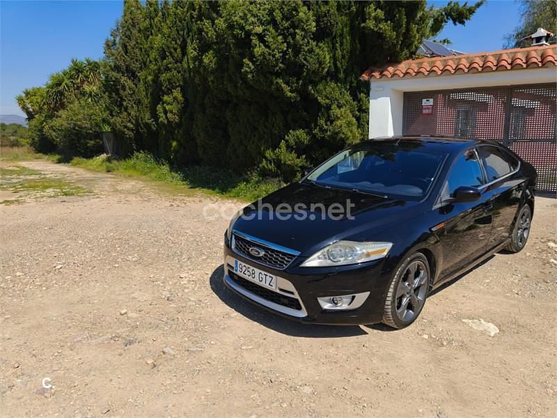 Usado Ford Mondeo Titanium X 175 CV (128 kW) 2010 Negro Berlina
