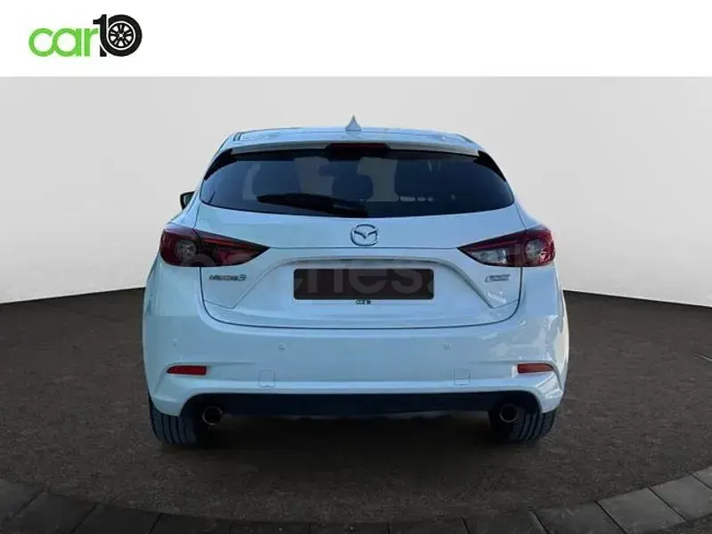 Usado Mazda 3 Style 120 CV (88 kW) 2017 Blanco Berlina