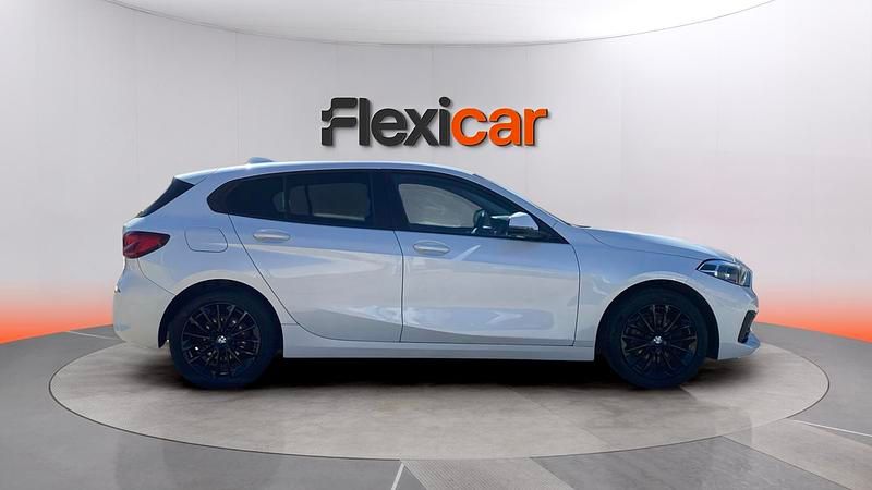 Begagnad BMW 118 140 HK (102 kW) 2020 Vit Halvkombi