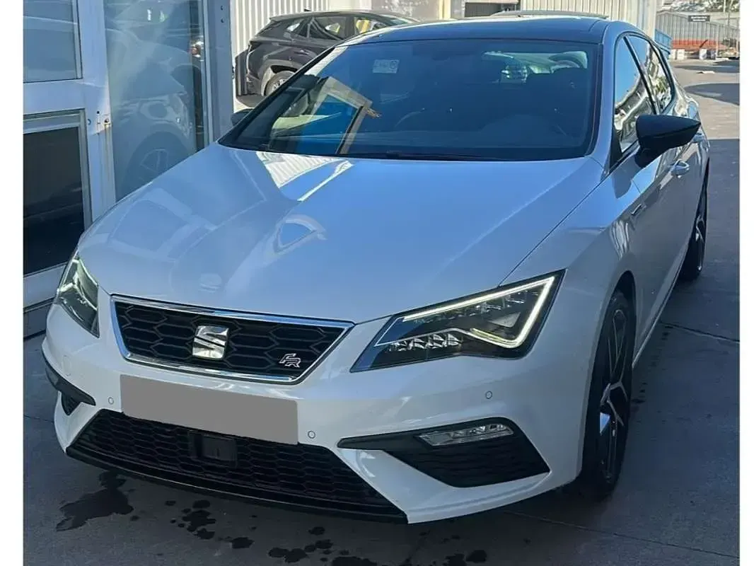 Usado Seat Leon FR 150 CV (110 kW) 2019 Blanco Utilitario