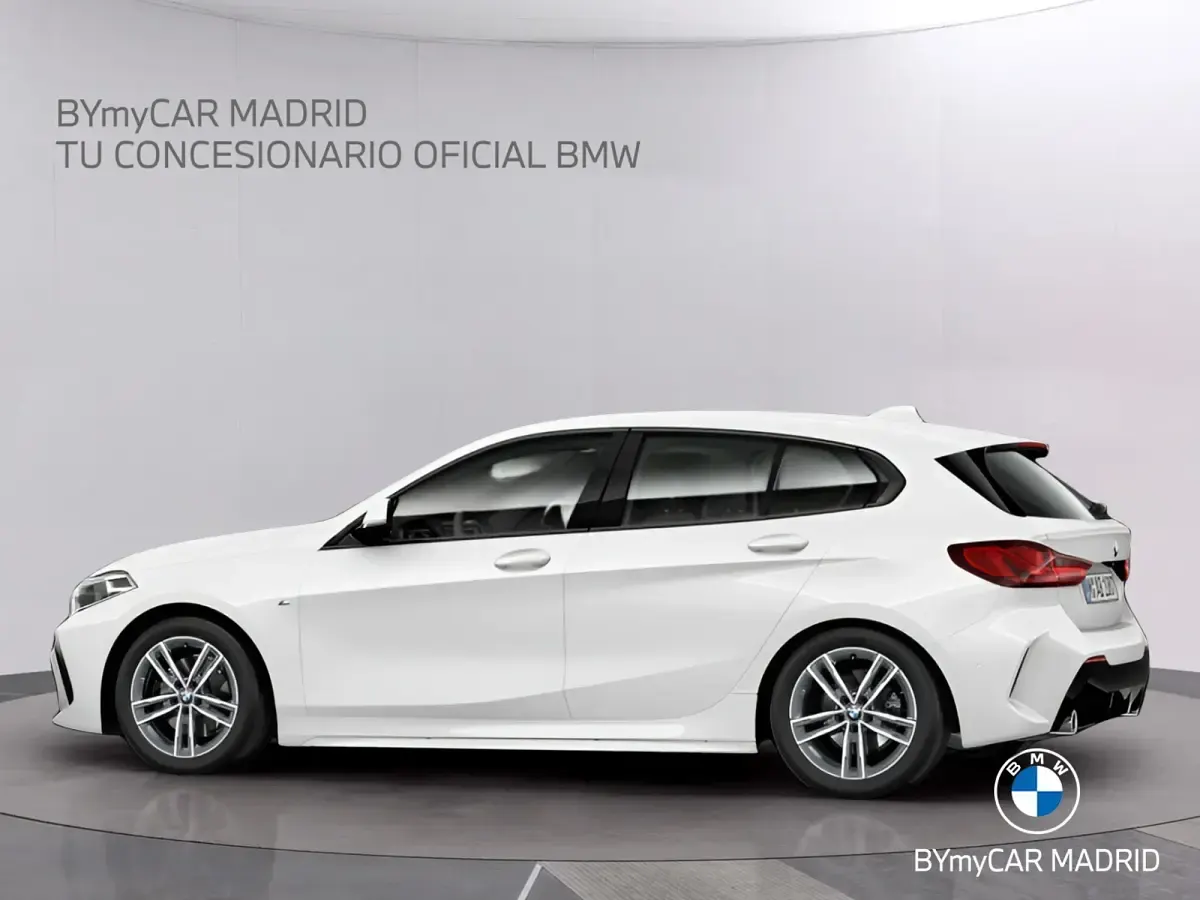Usado BMW 118 Executive 150 CV (110 kW) 2022 Blanco