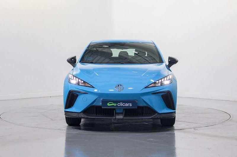 Usado MG MG4 EV 125 kW (170 CV) 2024 Azul Utilitario