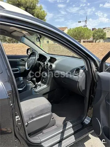Usado Opel Antara Enjoy 140 CV (102 kW) 2008 Negro SUV