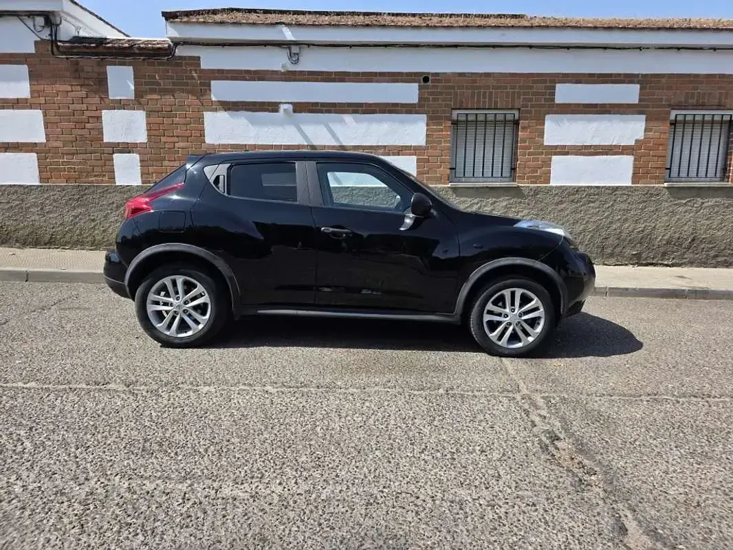 Usado Nissan Juke Acenta 110 CV (80 kW) 2011 Negro SUV