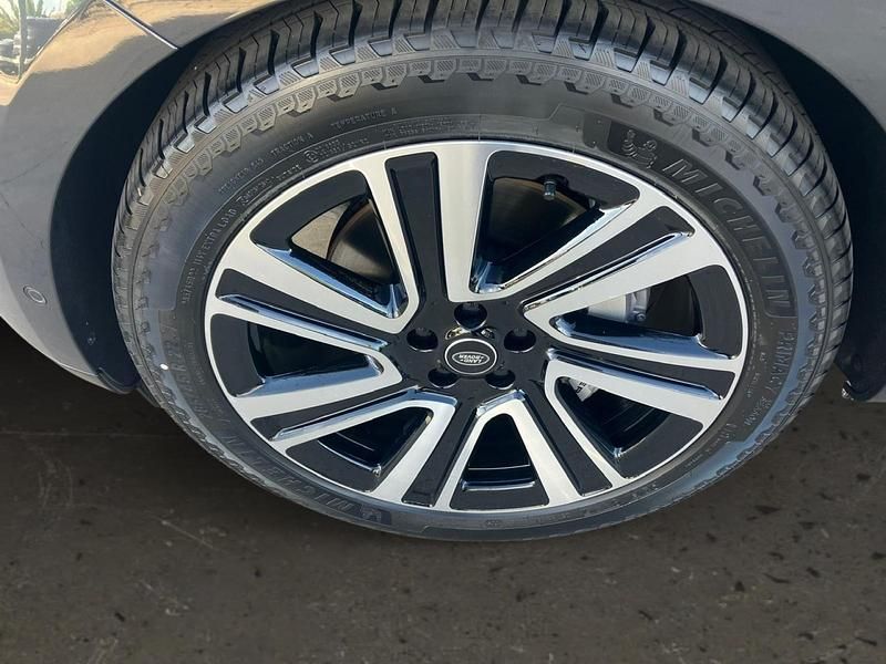 Usado Land Rover Range Rover SE 460 CV (338 kW) 2025 Capathian grey SUV